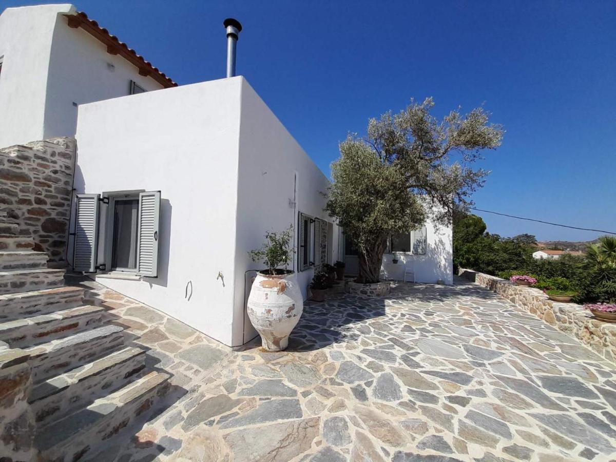 Villa Simantiri Pombia المظهر الخارجي الصورة
